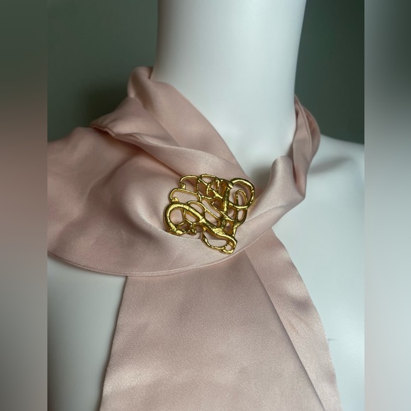 BRITISH MUSEUM BMPL GOLD-TONE ABSTRACT BROOCH PIN - Picture 9 of 9